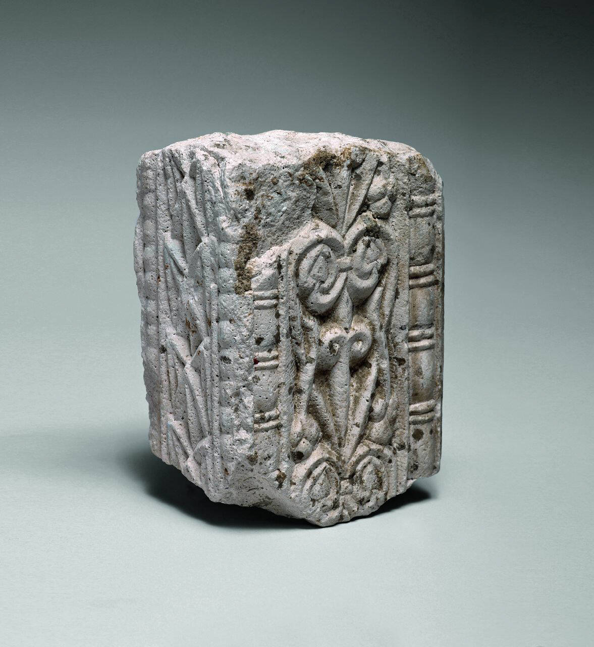 Stipite destro, parte di (stipite, frammento di) di Scultore - ambito lombardo (prima metà sec. VIII)