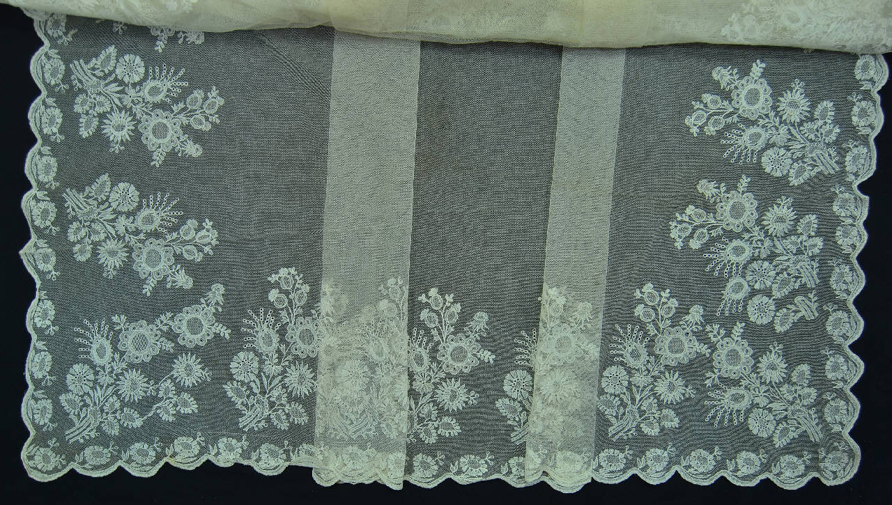 scialle - manifattura francese (metà sec. XIX)