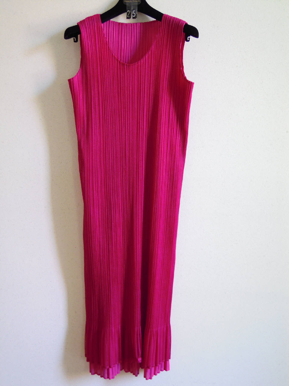 abito femminile di Pleats Please | Issey Miyake (fine/ inizio secc. XX/ XXI)