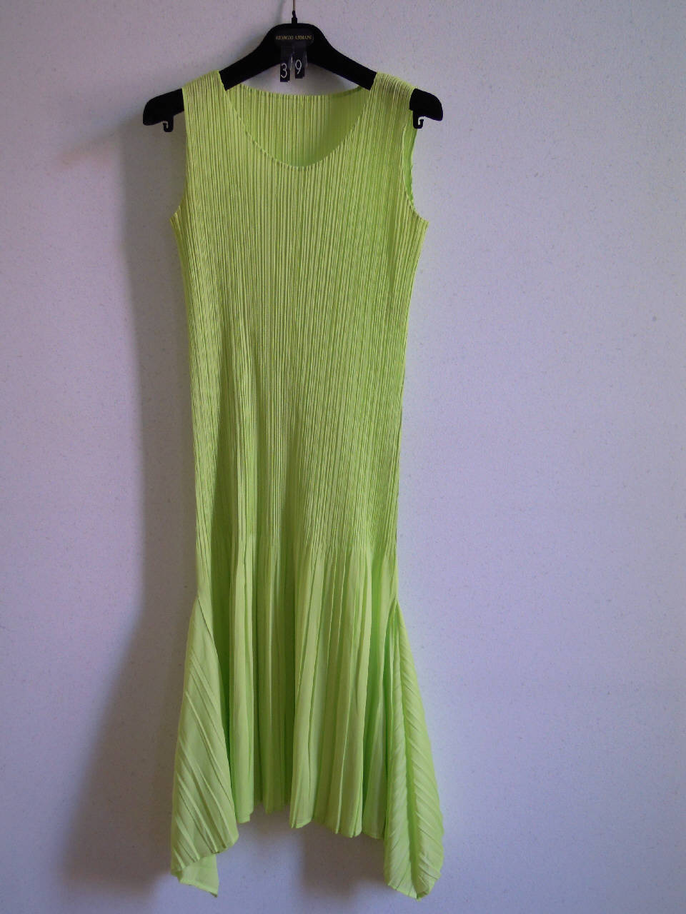 abito femminile di Pleats Please | Issey Miyake (fine/ inizio secc. XX/ XXI)