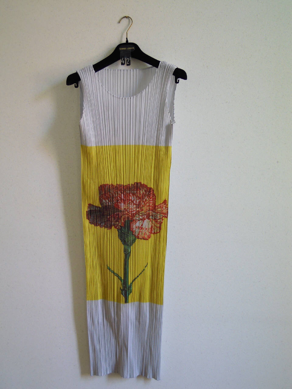 abito femminile di Pleats Please | Issey Miyake (fine/ inizio secc. XX/ XXI)