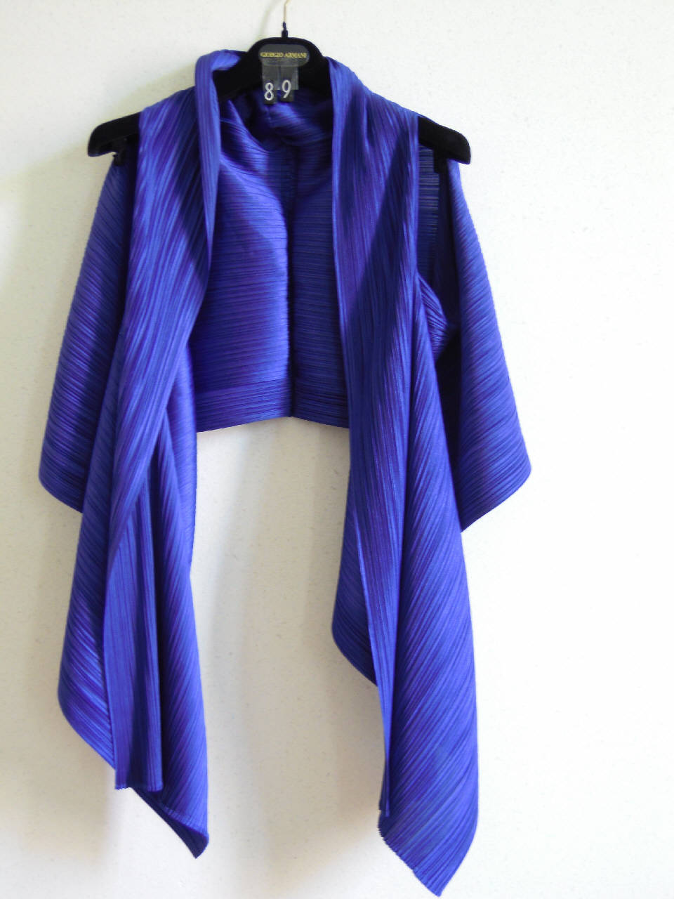 coprispalle di Pleats Please | Issey Miyake (fine/ inizio secc. XX/ XXI)