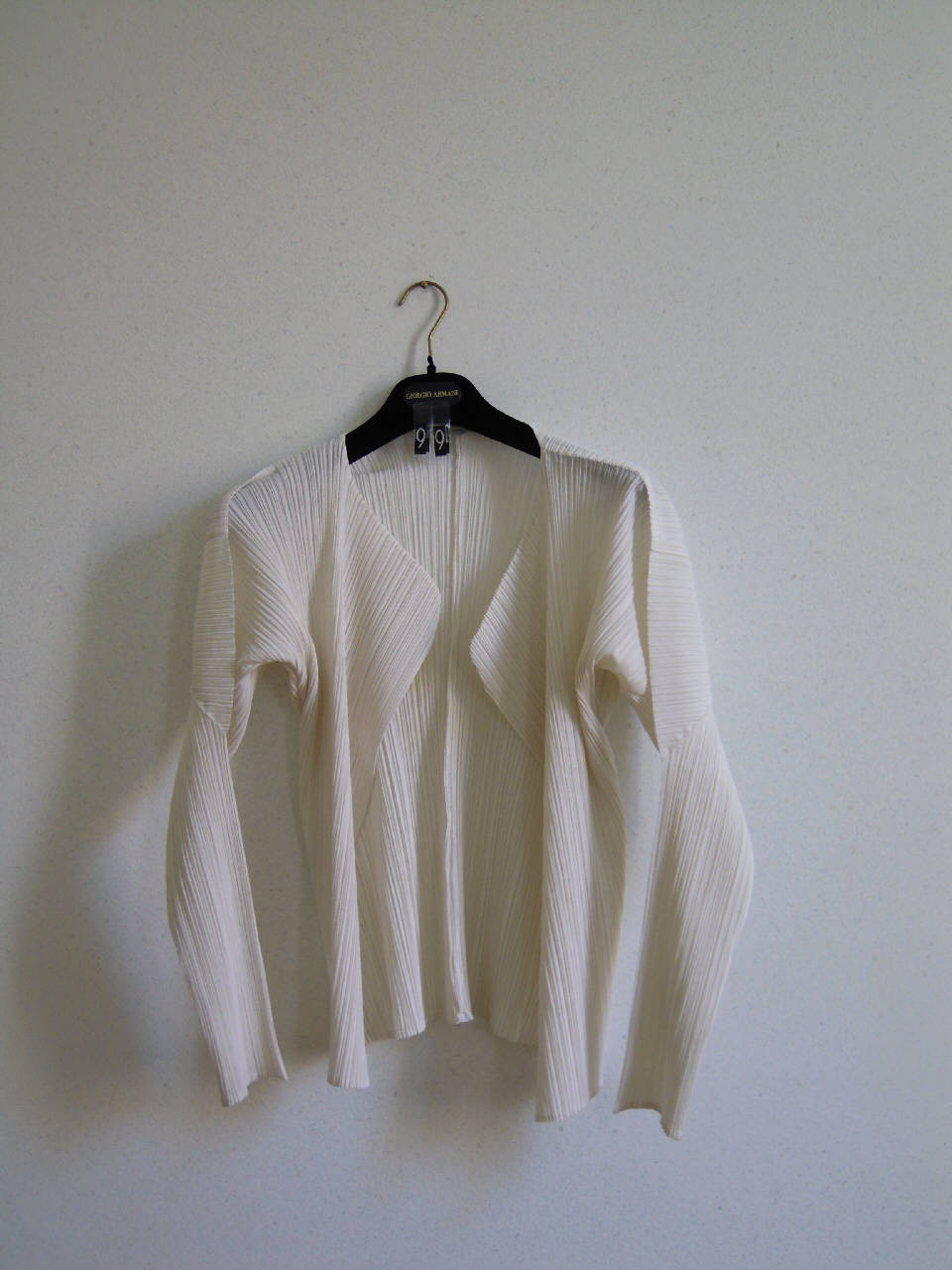 completo femminile di Pleats Please | Issey Miyake (fine/ inizio secc. XX/ XXI)