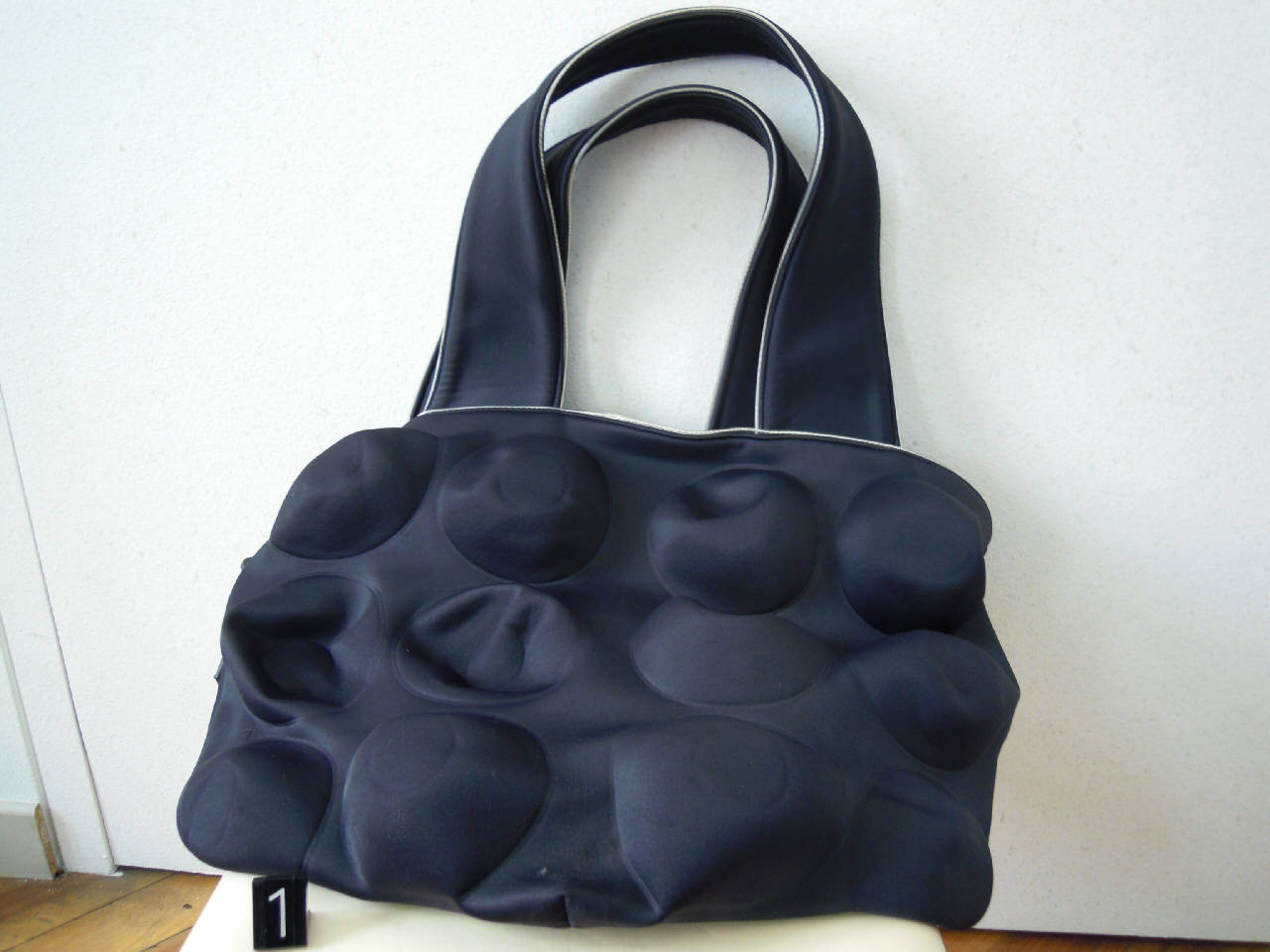 borsa di Pleats Please | Issey Miyake (fine/ inizio secc. XX/ XXI)