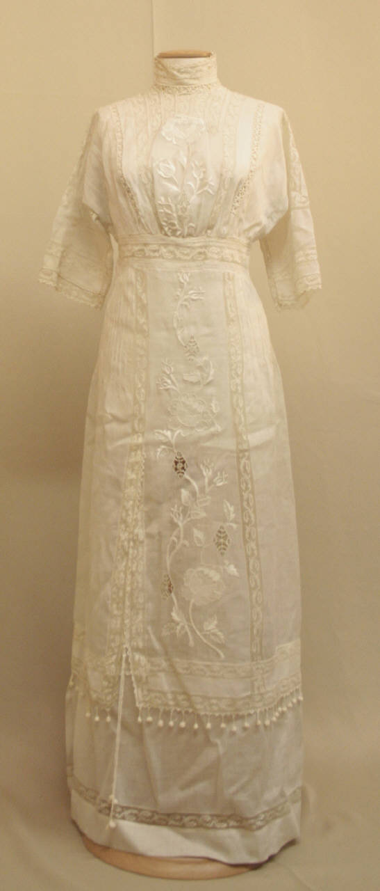 abito femminile - manifattura Italia settentrionale (primo quarto sec. XX)