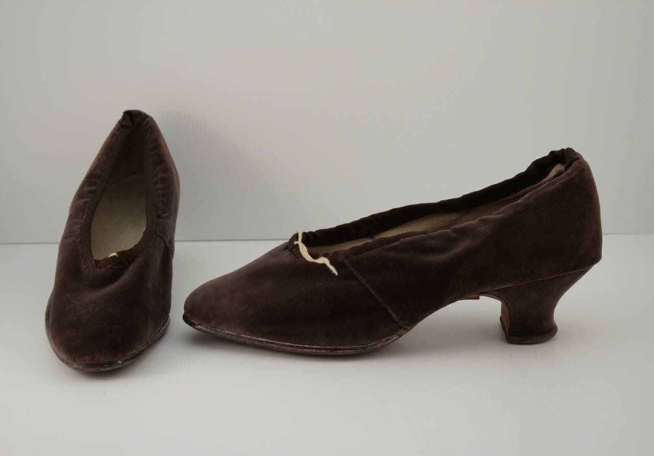 scarpa femminile - manifattura italiana (primo quarto||metà sec. XX||sec. XX)