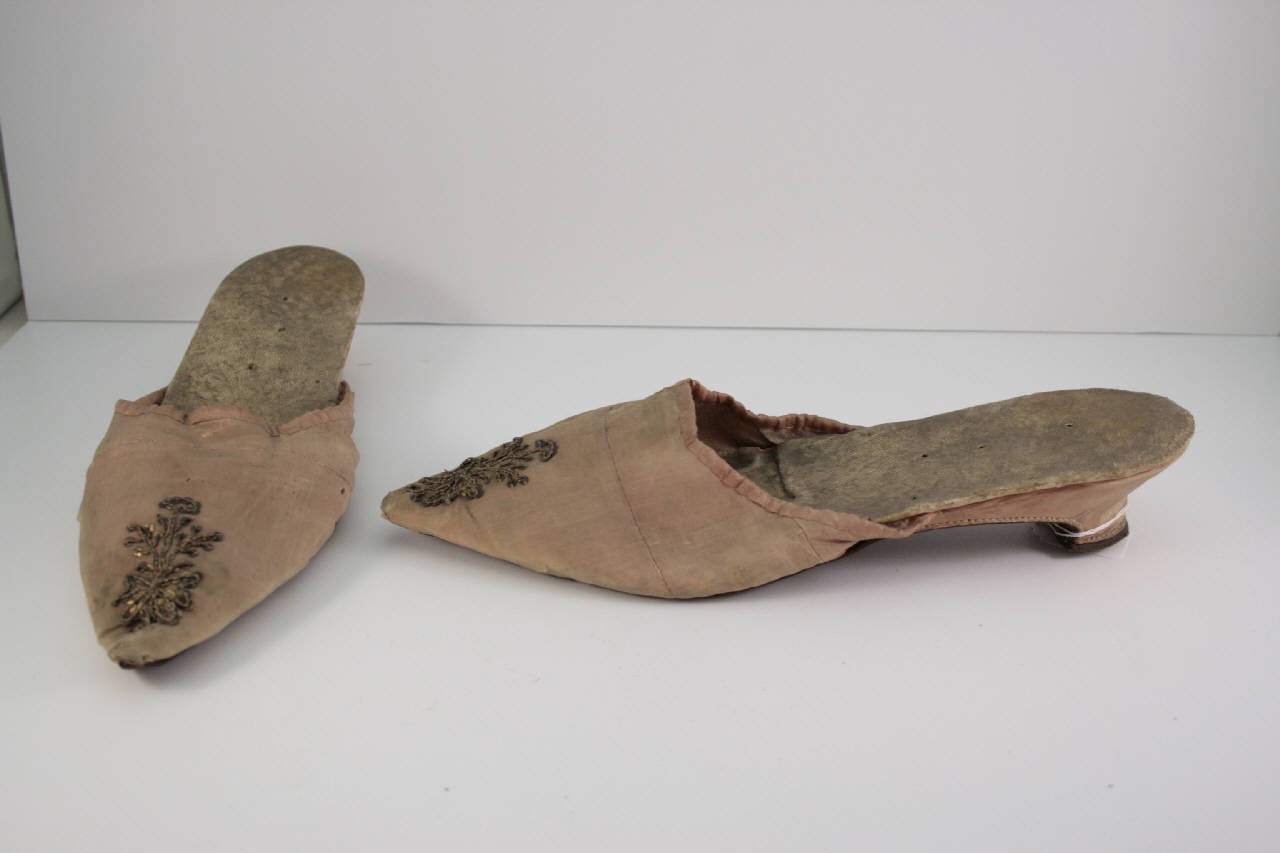 pianella femminile - manifattura italiana (fine||ultimo quarto sec. XVIII||sec. XVIII)