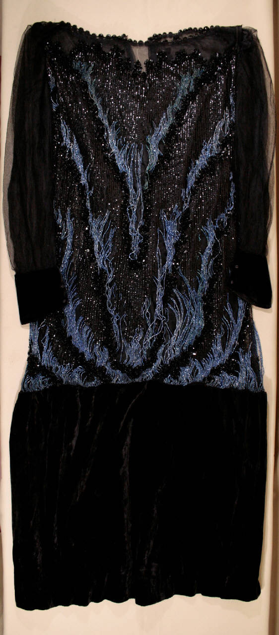 abito femminile di Fiorio - manifattura italiana (inizio||primo quarto sec. XX||sec. XX)