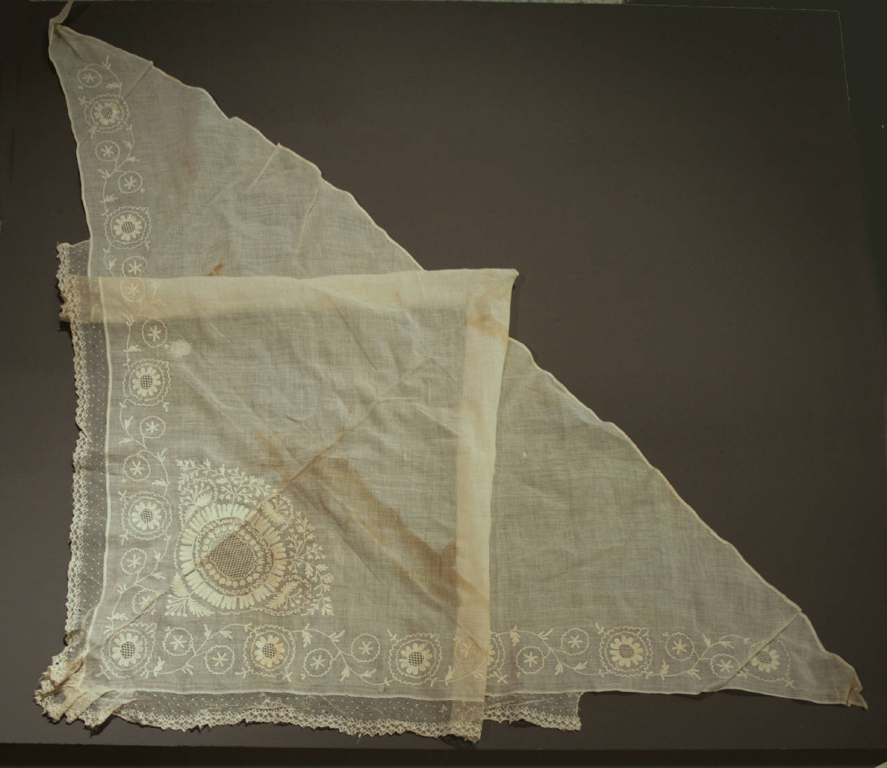 scialle - manifattura italiana (ultimo quarto sec. XIX)