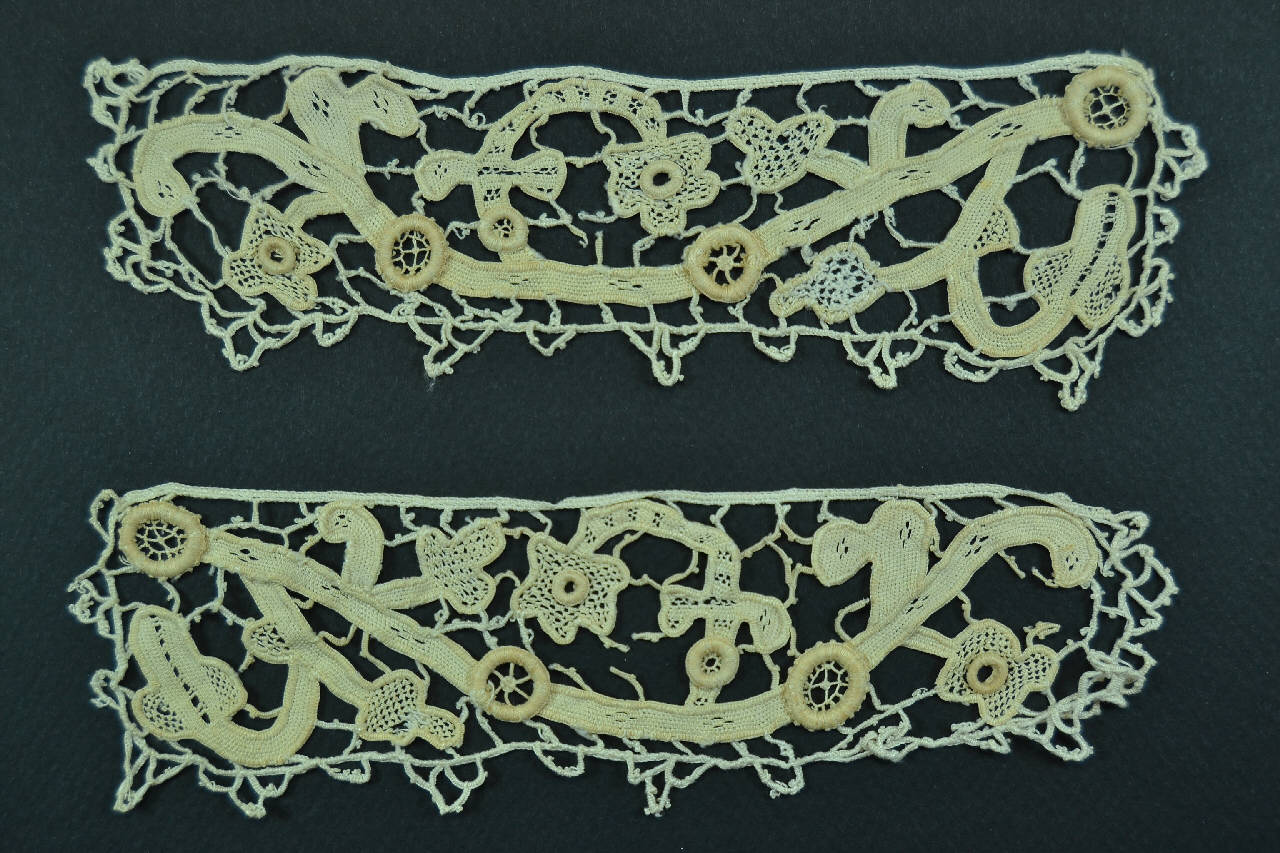 collo femminile - manifattura italiana (fine/ inizio||primo quarto secc. XIX/ XX||sec. XX)