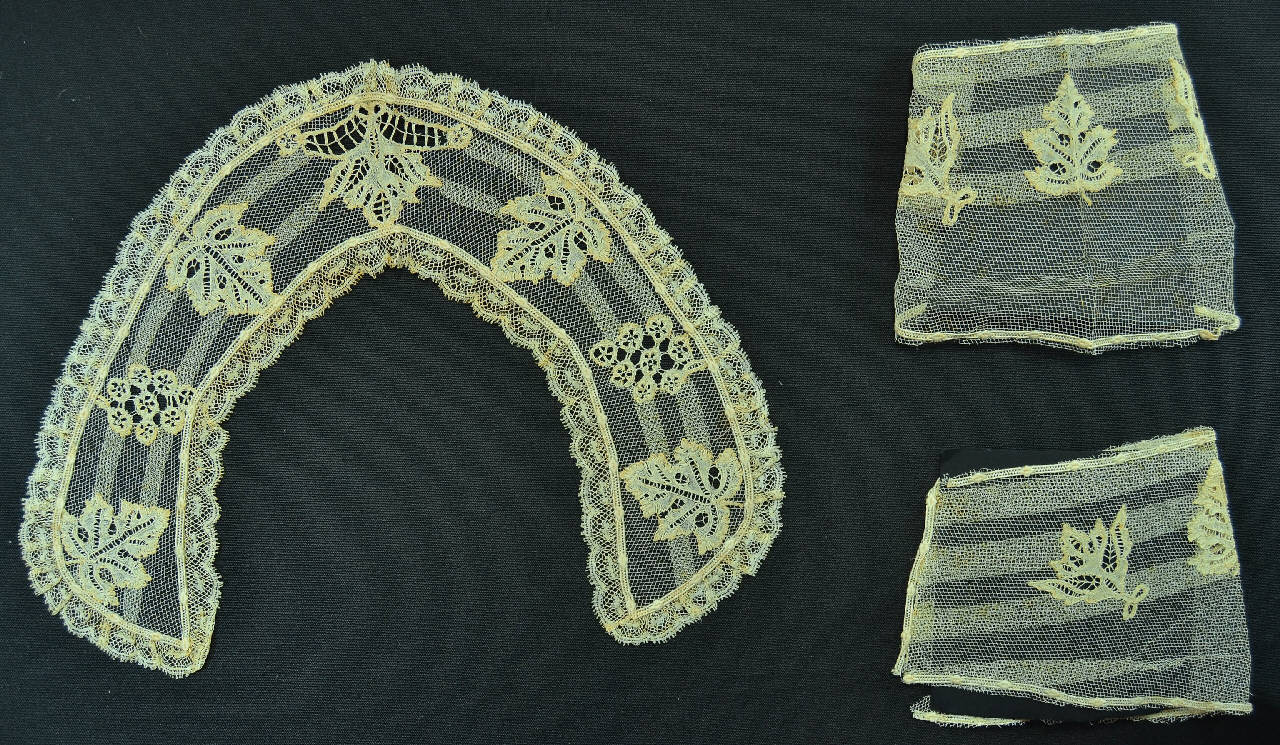 parure femminile - manifattura italiana (seconda metà||seconda metà sec. XIX||sec. XIX)