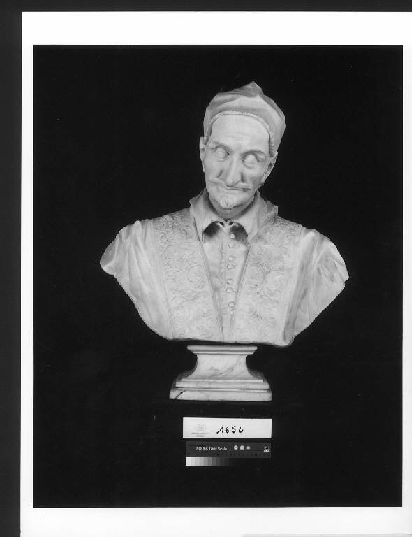BUSTO DI INNOCENZO XI (busto) - scuola lombarda (sec. XVII)