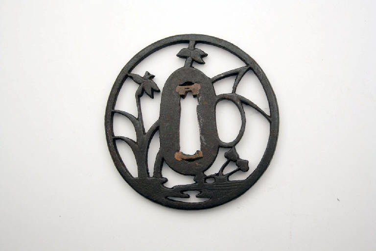 piante lacustri (elsa di spada) - manifattura giapponese (secc. XVI/ XVII)