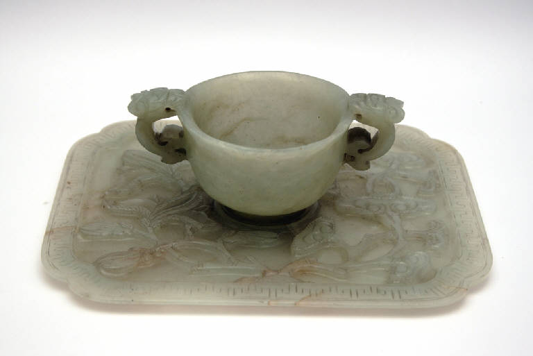 fungo lingzhi, simbolo yin e yang, drago (tazza e piattino) - manifattura cinese (secc. XVIII/ XIX)