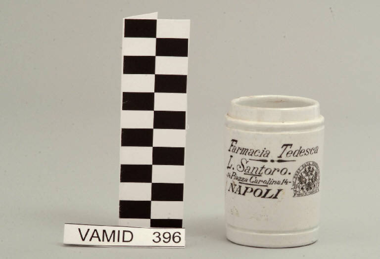 barattolo di Società Ceramica Italiana Laveno (primo quarto sec. XX)