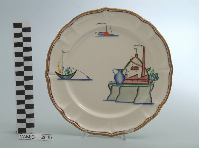 Veduta dello stabilimento Verbano della S. C. I. a Laveno ed elementi caratteristici del Lago Maggiore (piatto piano) di Andlovitz Guido; Società Ceramica Italiana Laveno (sec. XX)