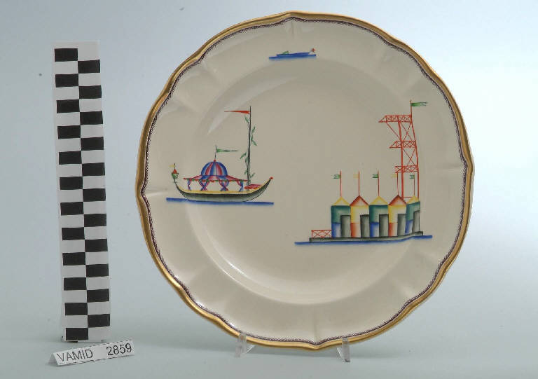 Veduta di uno stabilimento balneare ed elementi caratteristici del Lago Maggiore (piatto fondo) di Andlovitz Guido; Società Ceramica Italiana Laveno (sec. XX)