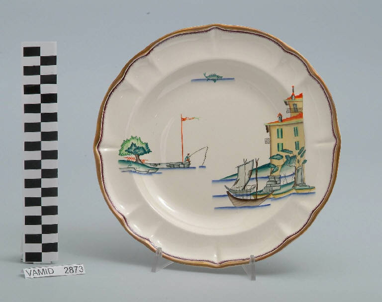 Vedute ed elementi caratteristici del Lago Maggiore (piatto fondo) di Andlovitz Guido; Società Ceramica Italiana Laveno (sec. XX)