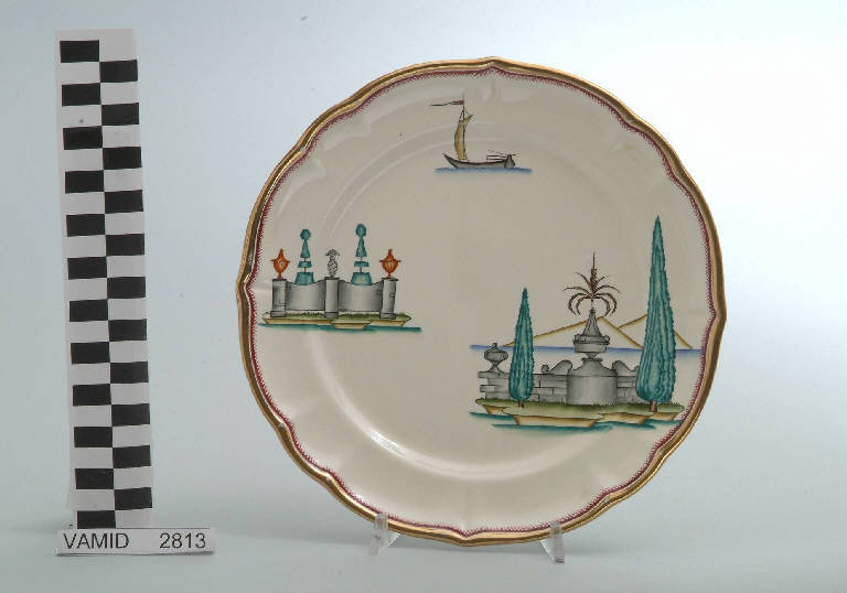Veduta di un giardino all'italiana ed elementi caratteristici del Lago Maggiore (piatto da frutta) di Andlovitz Guido; Società Ceramica Italiana Laveno (sec. XX)