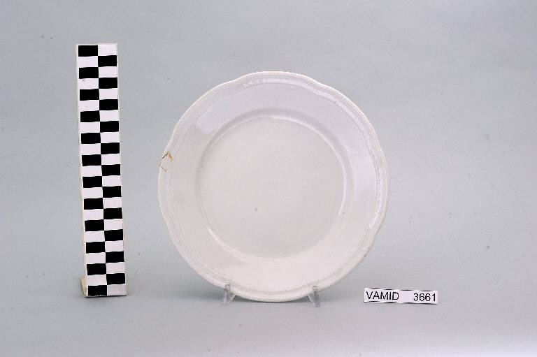 piatto piano di Società Ceramica del Verbano (metà sec. XX)