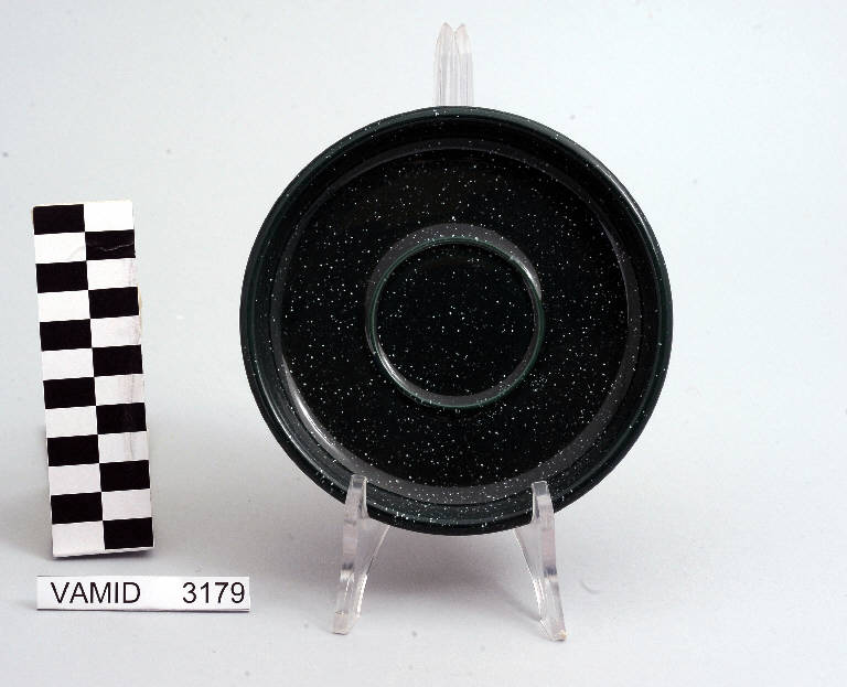 piattino da tè - manifattura italiana (seconda metà sec. XX)