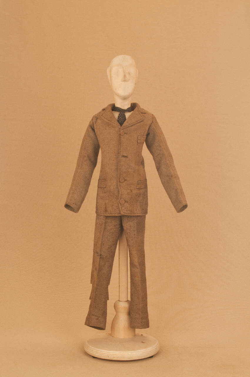 Minatore fondale (abito di marionetta) di Colla, Carlo II; Colla, Rosina; Compagnia Carlo Colla e Figli - ambito Italia settentrionale||ambito Italia settentrionale (fine sec. XIX)