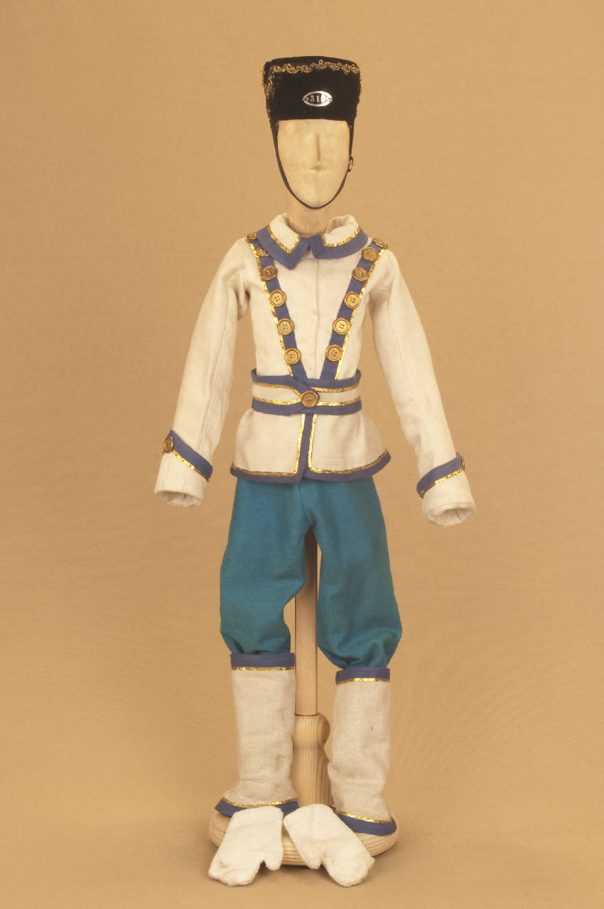 Fattorino del telegrafo ed. B (abito di marionetta) di Monti, Eugenio; Citterio, Mariagrazia; Di Marco, Cecilia; Codecasa, Lina - ambito milanese||ambito milanese (fine sec. XX)