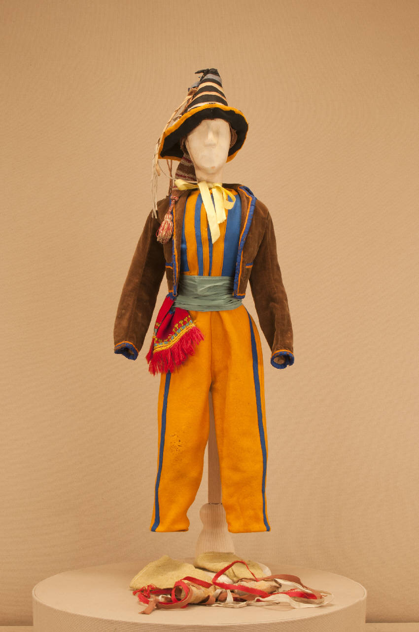 Italiano Suez (abito di marionetta) di Colla, Carlo II; Colla, Rosina; Compagnia Carlo Colla e Figli; Colla, Teresa - ambito Italia settentrionale||ambito Italia settentrionale (fine sec. XIX)