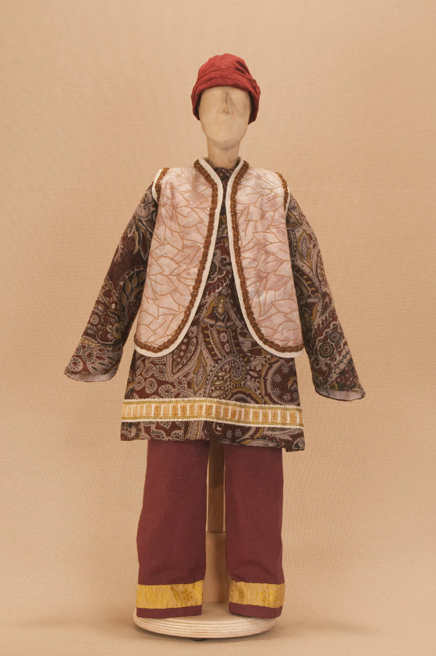 Popolano Cesto Verdure (abito di marionetta) di Monti, Eugenio; Associazione Grupporiani - ambito milanese||ambito milanese (inizio sec. XXI)