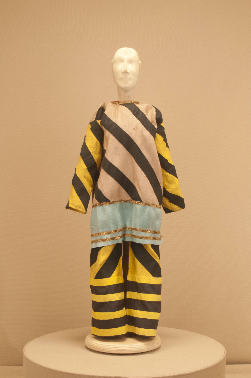 Ribelle combattente (abito di marionetta) di Colla, Rosina; Colla, Carlo II; Associazione Grupporiani - ambito milanese||ambito milanese (secondo quarto sec. XX)