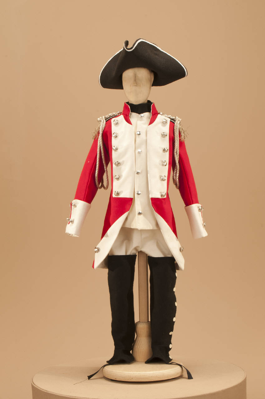 Sergente granatiere (abito di marionetta) di Citterio, Mariagrazia; Citterio, Mariagrazia - ambito milanese||ambito milanese (primo quarto sec. XXI)