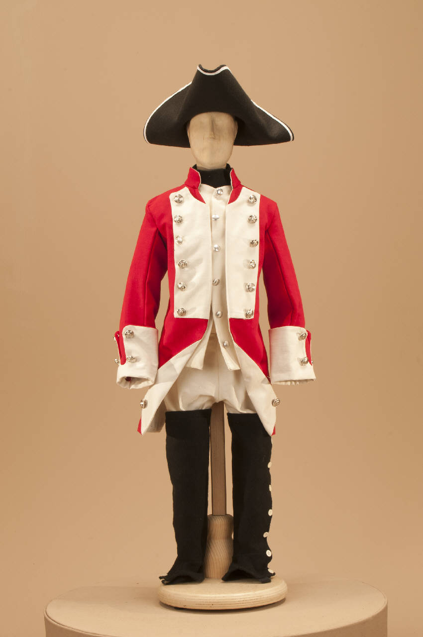 Granatiere (abito di marionetta) di Citterio, Mariagrazia; Citterio, Mariagrazia - ambito milanese||ambito milanese (primo quarto sec. XXI)