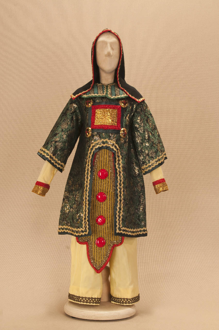 Porta Insegna (abito di marionetta) di Monti, Eugenio; Associazione Grupporiani - ambito milanese||ambito milanese (inizio sec. XXI)