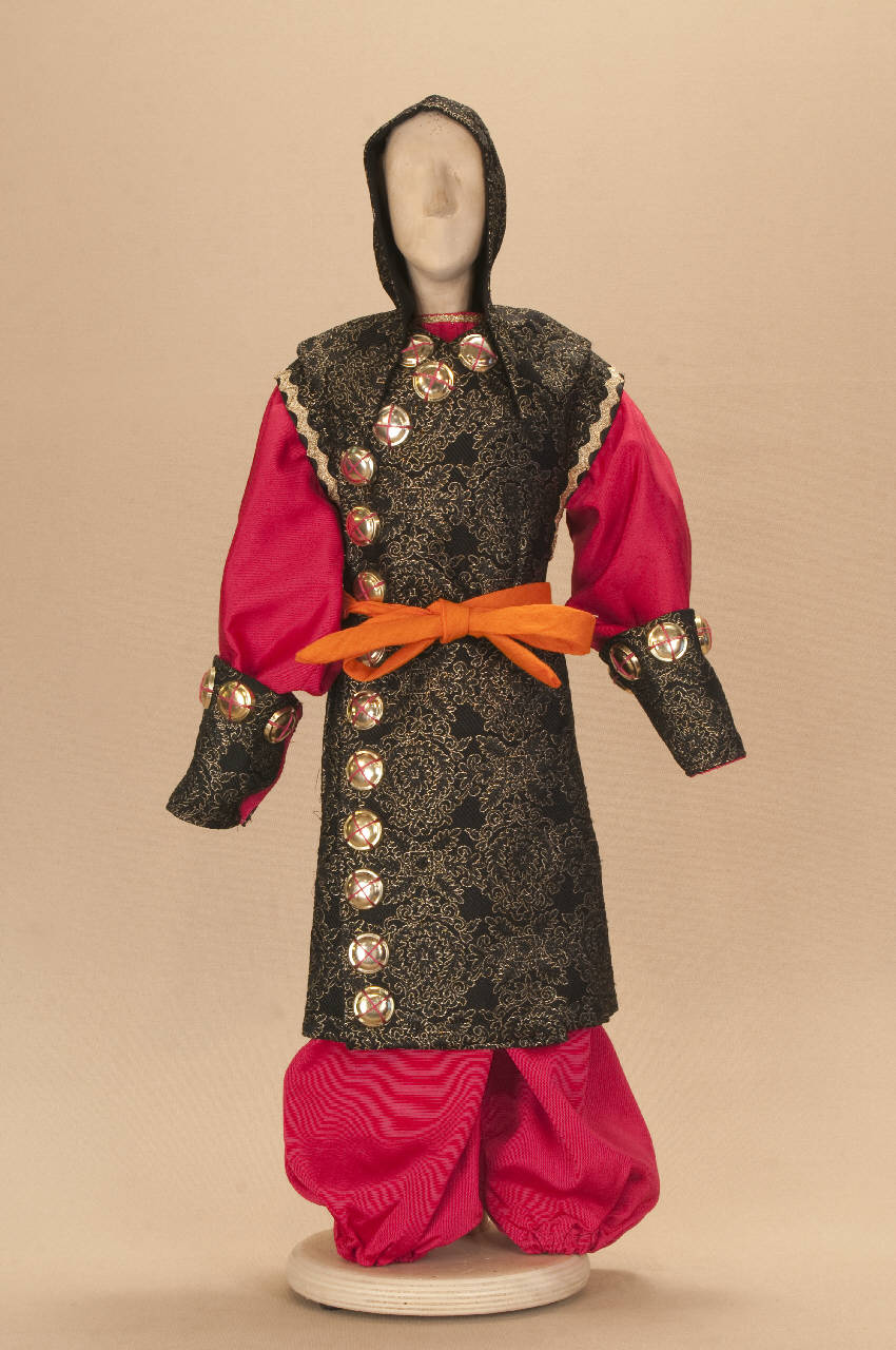 Guardia (abito di marionetta) di Monti, Eugenio; Associazione Grupporiani - ambito milanese||ambito milanese (inizio sec. XXI)