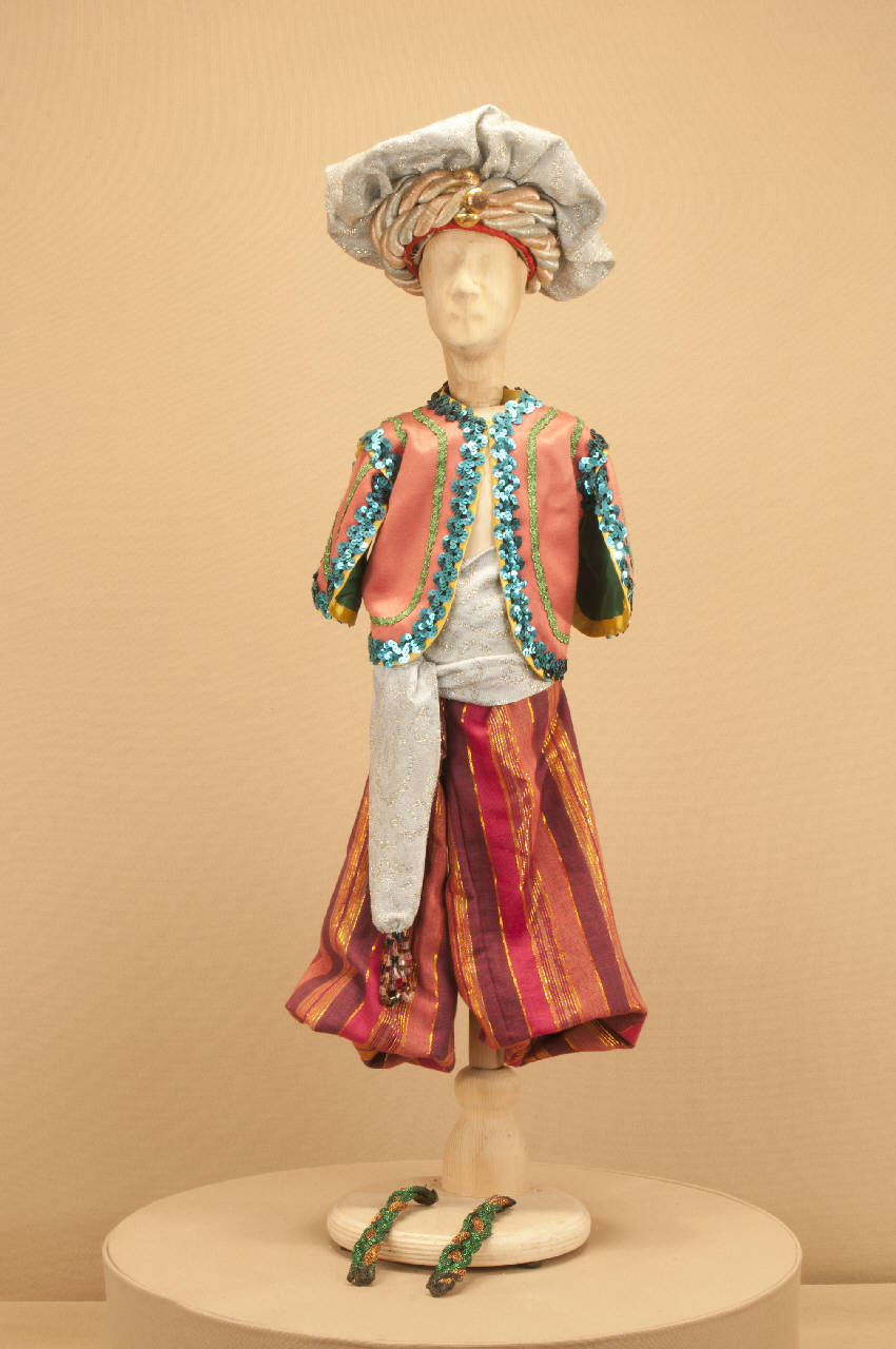 Schiavo moro (abito di marionetta) di Monti, Eugenio; Associazione Grupporiani - ambito milanese||ambito milanese (ultimo quarto sec. XX)