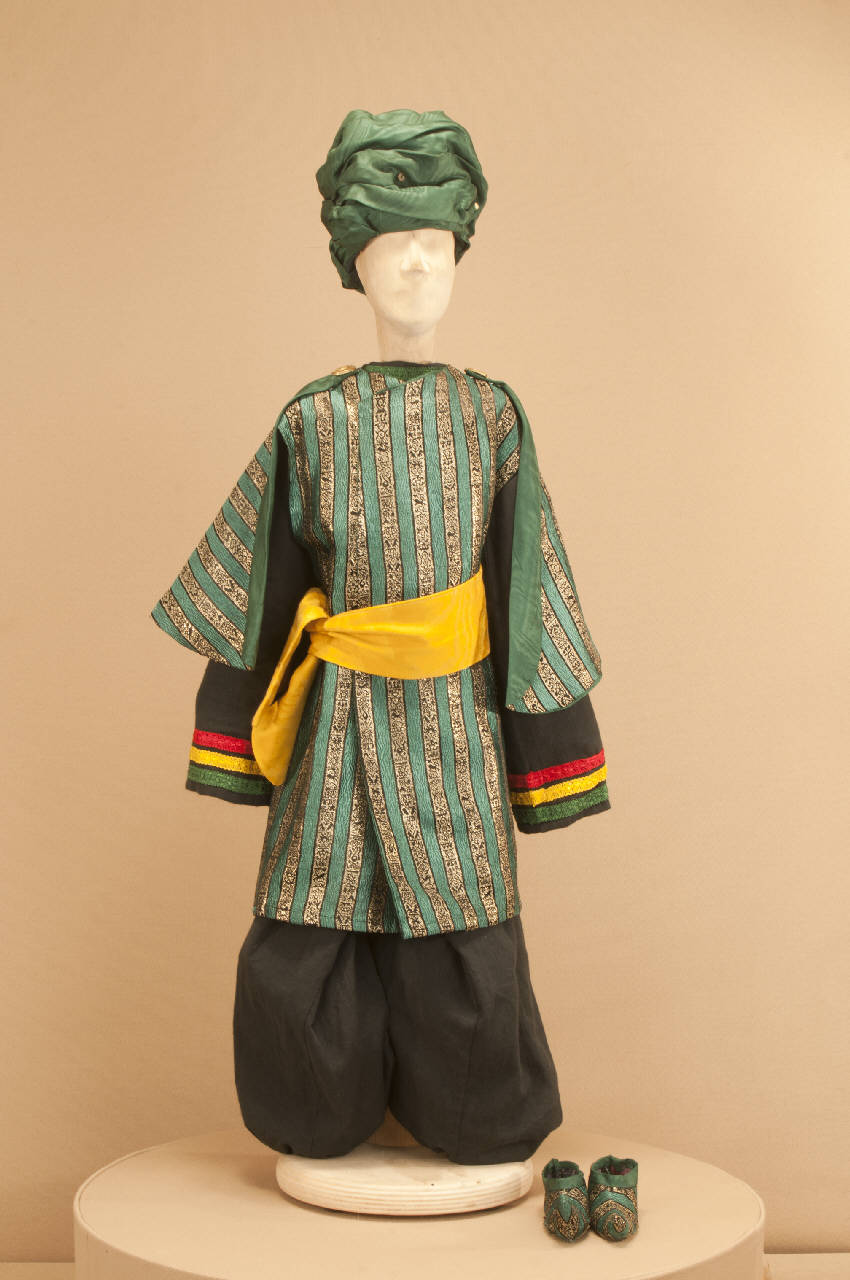 Suonatore (abito di marionetta) di Monti, Eugenio; Associazione Grupporiani - ambito milanese||ambito milanese (ultimo quarto sec. XX)