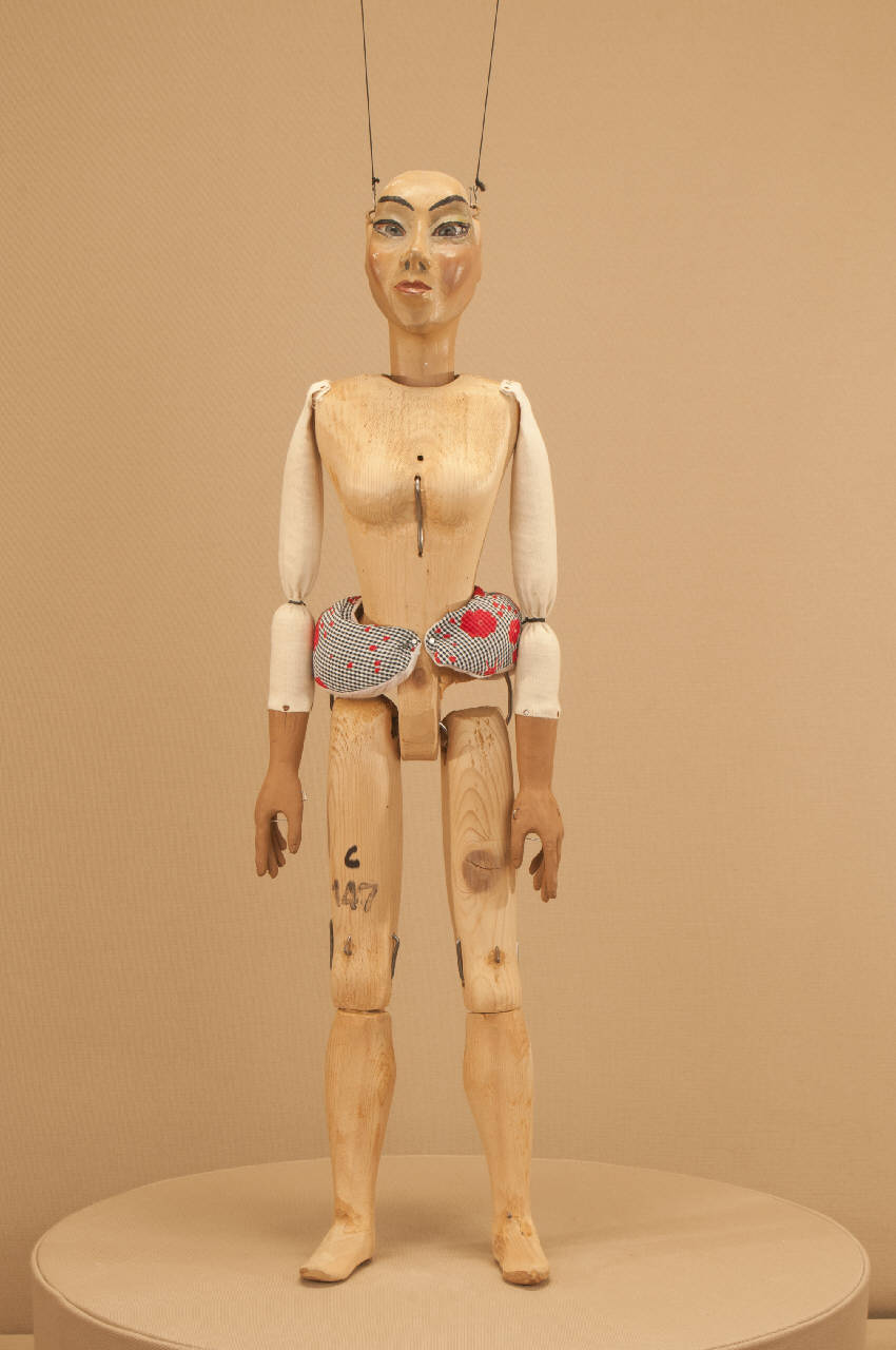 Donna (marionetta) di Di Lauro, Riccardo; Citterio, Mariagrazia; Schiavolin, Giovanni; Marcolegio, Tiziano - ambito milanese||ambito milanese||ambito milanese||ambito milanese (ultimo quarto sec. XX)