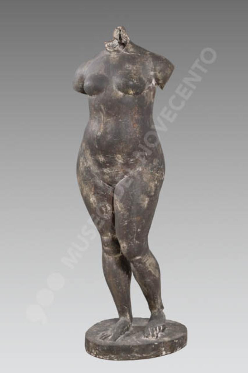 Pomona, figura femminile (scultura) di Marini, Marino (sec. XX)