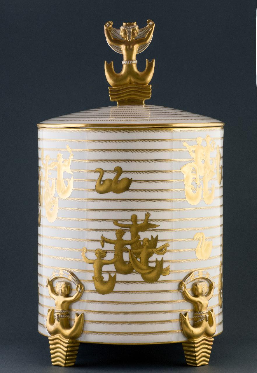 cista di Ponti, Giovanni, detto Giò; Milano, Manifattura Richard-Ginori (prima metà sec. XX)