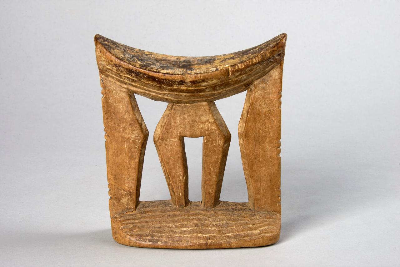 appoggiatesta - popolazione Kambatta (sec. XX)