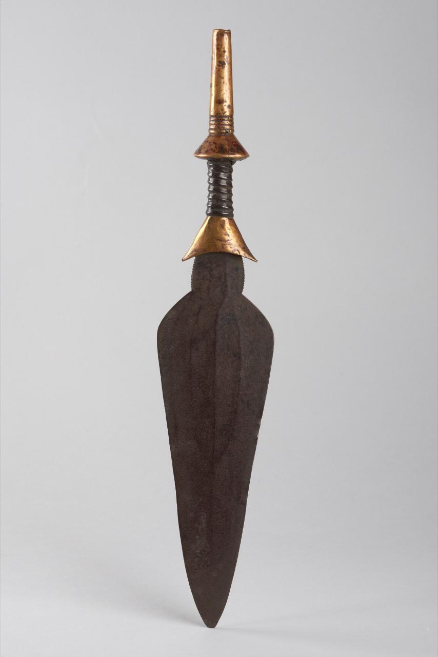 pugnale - popolazione Kusu o Tetela (?)