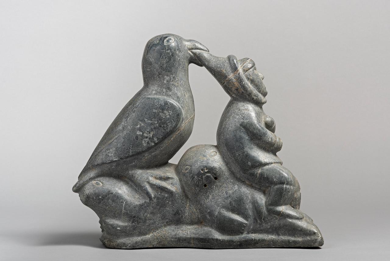 Uomo rapito da un uccello gigante, Animali e figure umane (scultura) di popolazione Inuit - popolazione Inuit (seconda metà sec. XX)