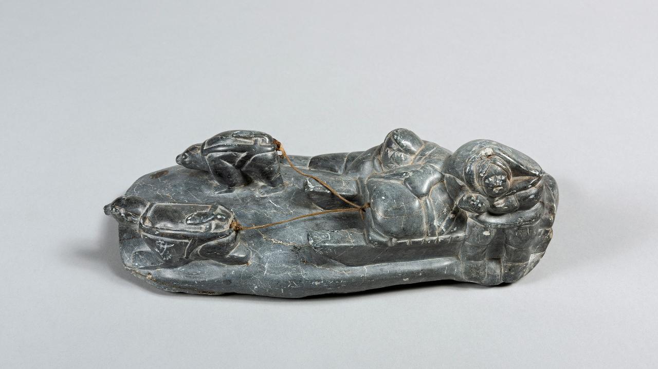 Famiglia in viaggio, Animali e figure umane (scultura) di Smith, Jimmy - popolazione Inuit (seconda metà sec. XX)
