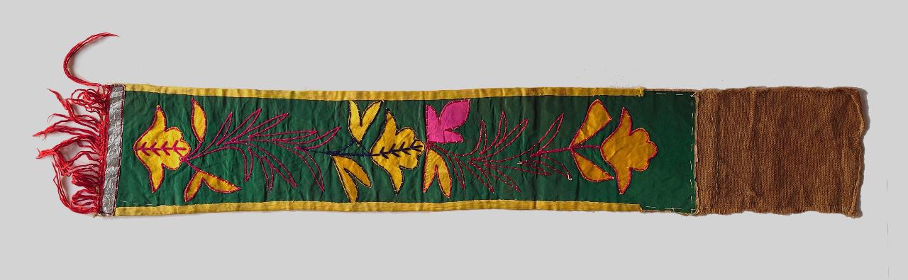 Fiori (frammento di paramento) - ambito Sud America (sec. XX)