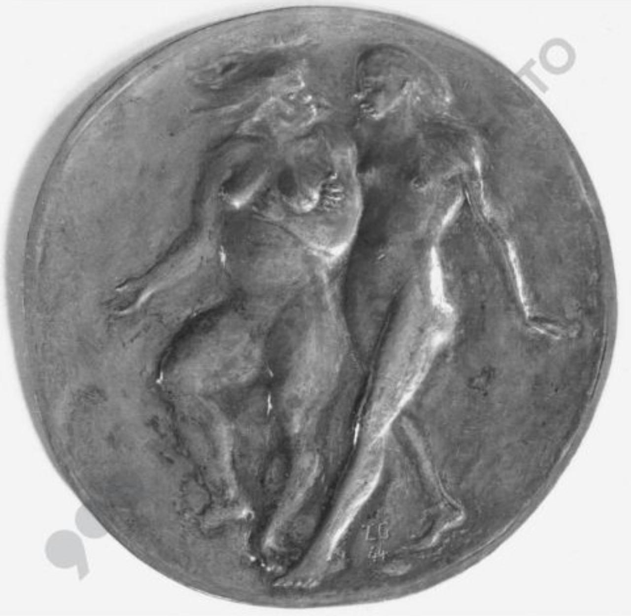 Le due donne, figura umana (bassorilievo) di Guerrini, Lorenzo (seconda metà sec. XX)