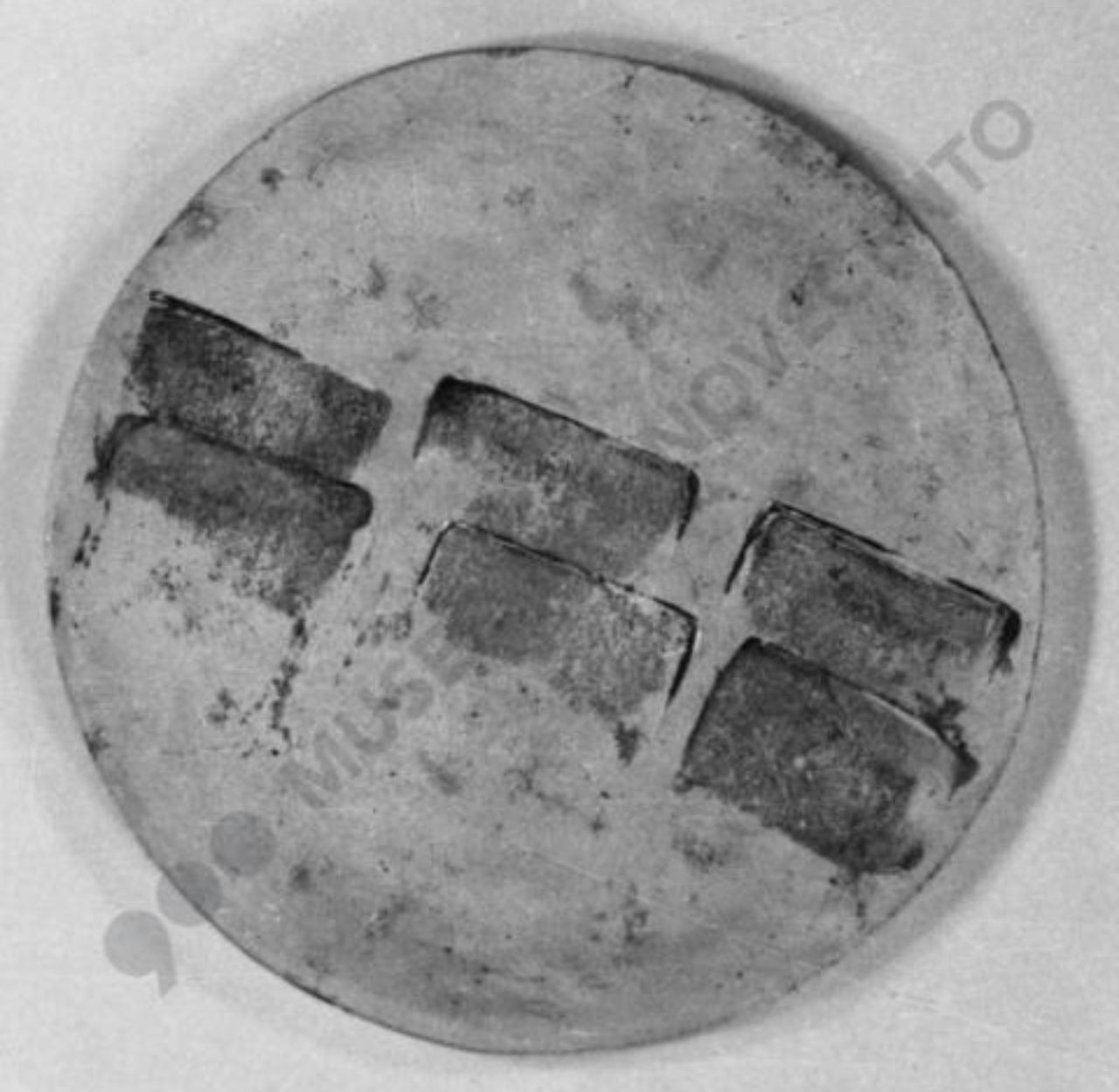 Medaglia a impronta, composizione astratta (bassorilievo) di Guerrini, Lorenzo (seconda metà sec. XX)