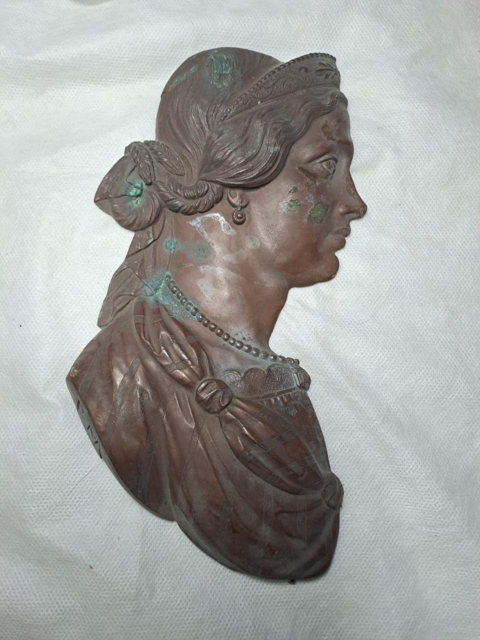 Elisabetta di Baviera (placca) - produzione europea (?) (prima metà sec. XX)