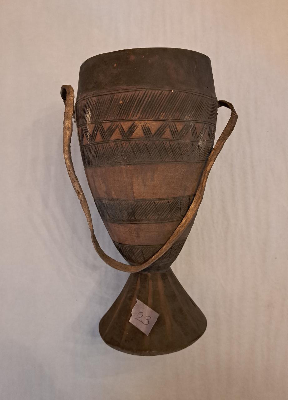 vaso - ambito Africa orientale (prima metà sec. XX)
