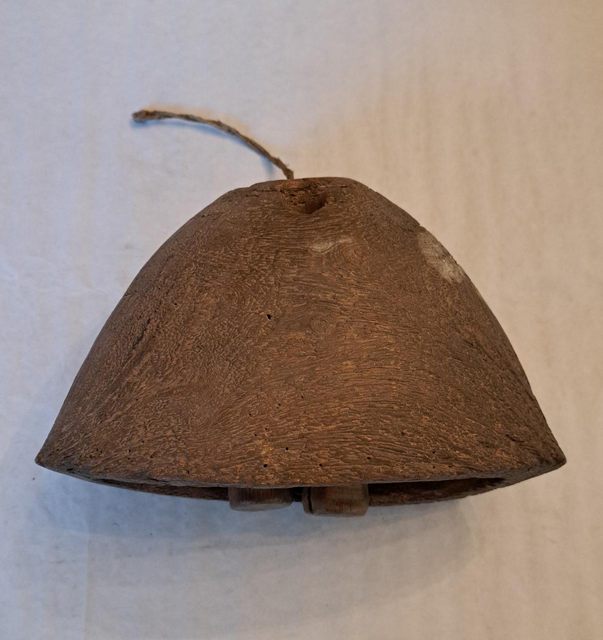 campana - ambito Africa orientale (prima metà sec. XX)