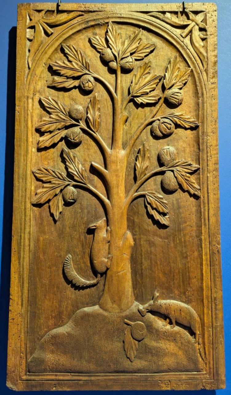 Il noce (scultura) di Donati, Giovanni Pietro de; Donati, Giovanni Ambrogio - ambito lombardo (fine sec. XV)